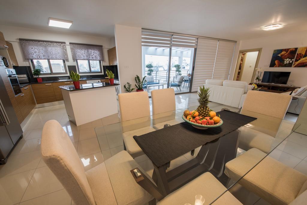 Апартаменти Skylight Megaron Ларнака Екстер'єр фото